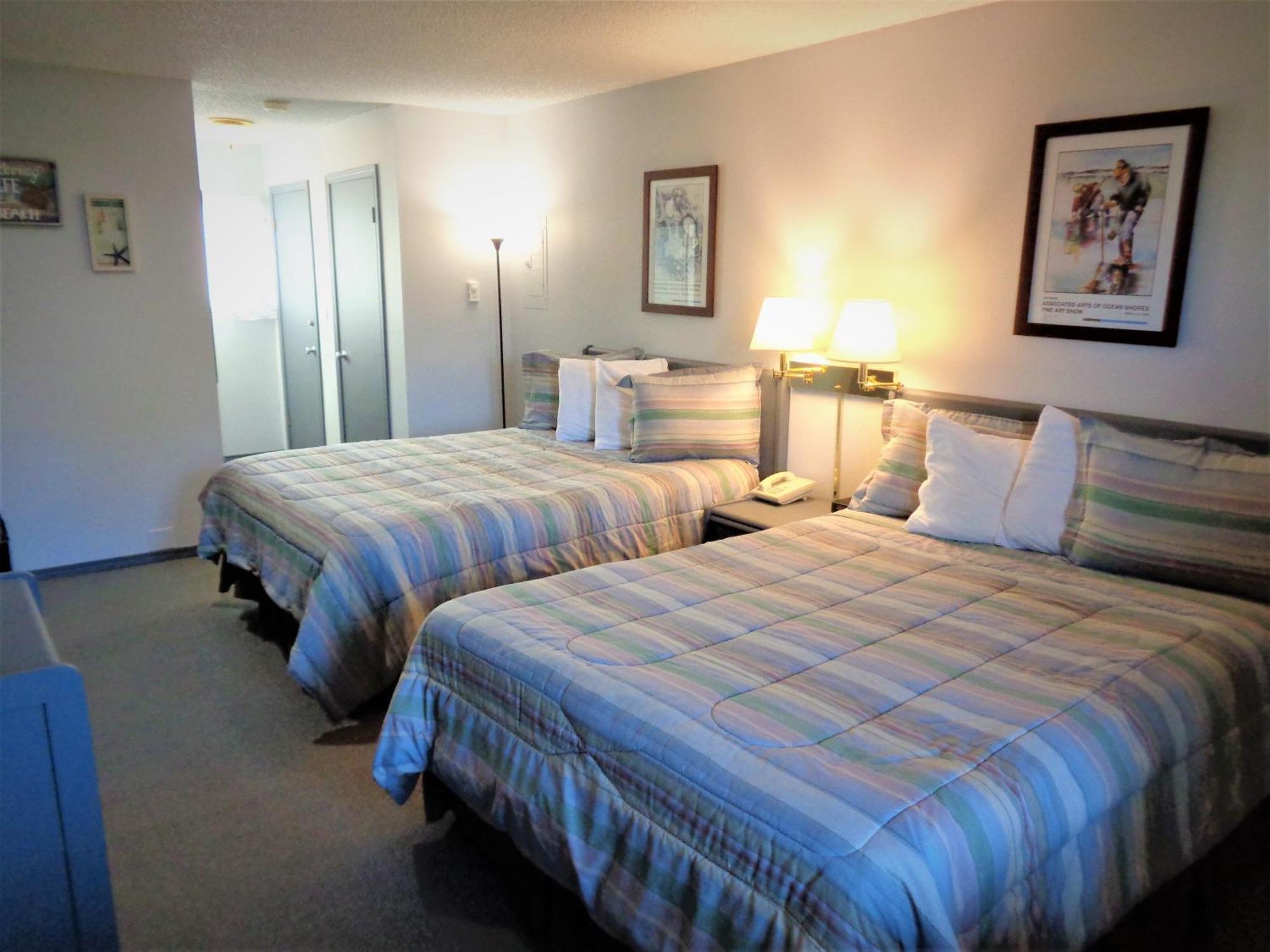 The Polynesian Resort Ocean Shores Room photo