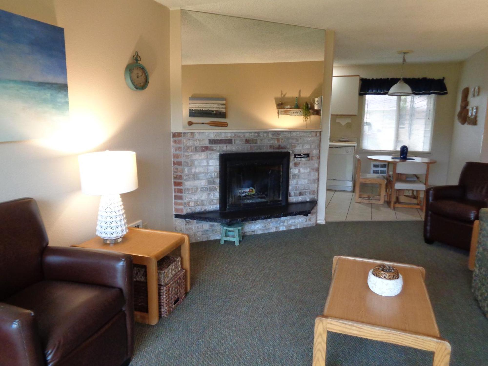 The Polynesian Resort Ocean Shores Room photo